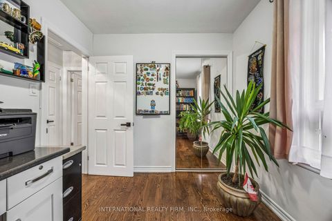 Photo 19 at 48 Holford Crescent, Sullivan, Toronto