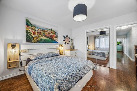 Photo 22 at 48 Holford Crescent, Sullivan, Toronto
