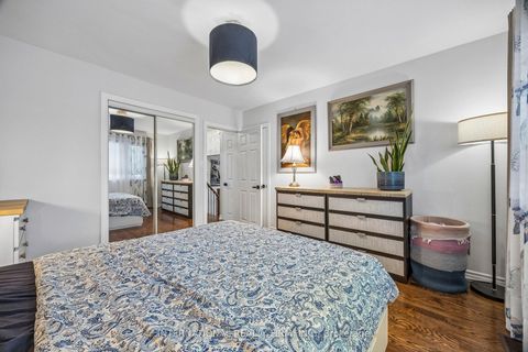 Photo 23 at 48 Holford Crescent, Sullivan, Toronto