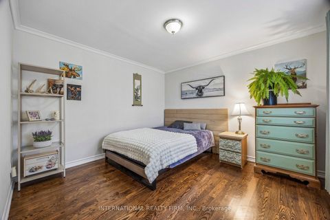 Photo 25 at 48 Holford Crescent, Sullivan, Toronto