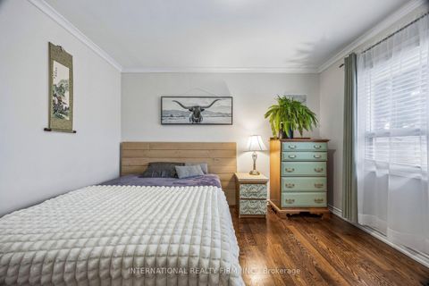 Photo 26 at 48 Holford Crescent, Sullivan, Toronto