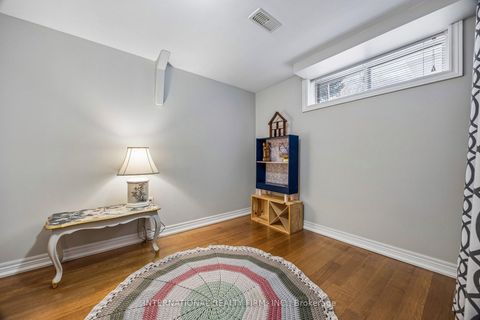 Photo 31 at 48 Holford Crescent, Sullivan, Toronto