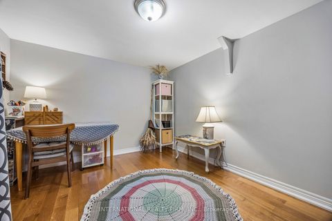 Photo 33 at 48 Holford Crescent, Sullivan, Toronto