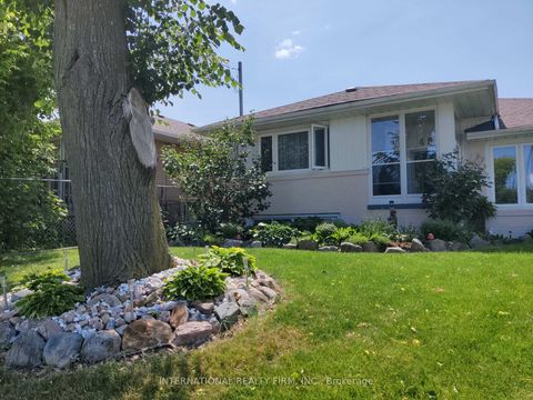 Photo 42 at 48 Holford Crescent, Sullivan, Toronto