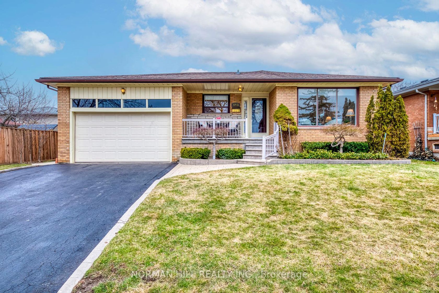 1213 Shamir Crescent, Erindale, Mississauga 