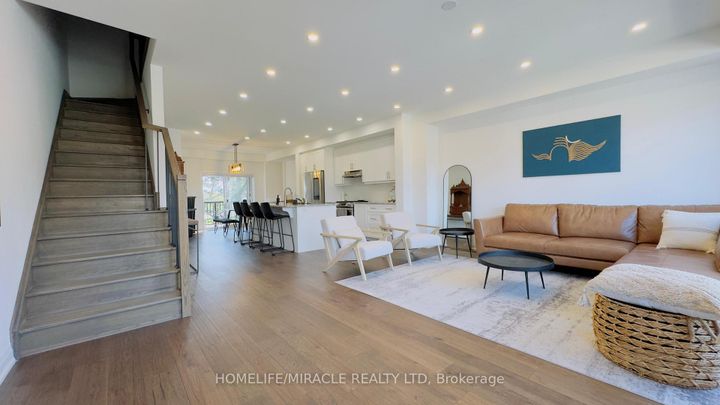 Photo 8 at 9 Briar Court, Georgetown, Halton Hills