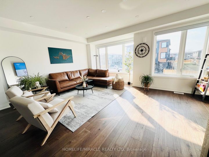 Photo 9 at 9 Briar Court, Georgetown, Halton Hills