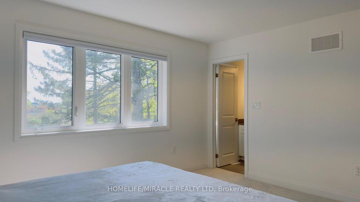 Photo 23 at 9 Briar Court, Georgetown, Halton Hills