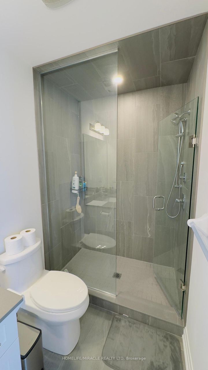 Photo 32 at 9 Briar Court, Georgetown, Halton Hills