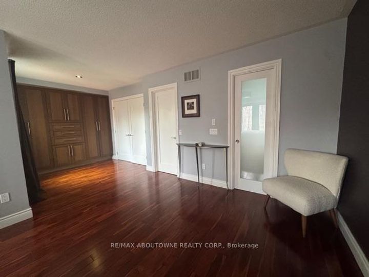 Photo 21 at 11 Morrison Creek Crescent, RO River Oaks, Oakville