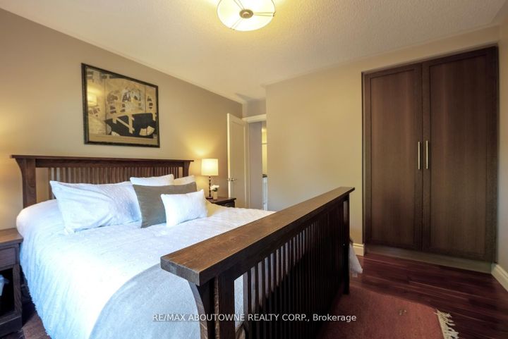 Photo 23 at 11 Morrison Creek Crescent, RO River Oaks, Oakville