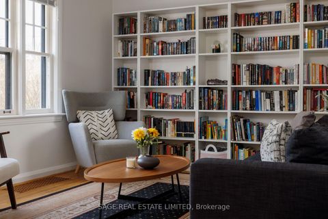 Photo 5 at 45 Grantbrook Street, Newtonbrook West, Toronto