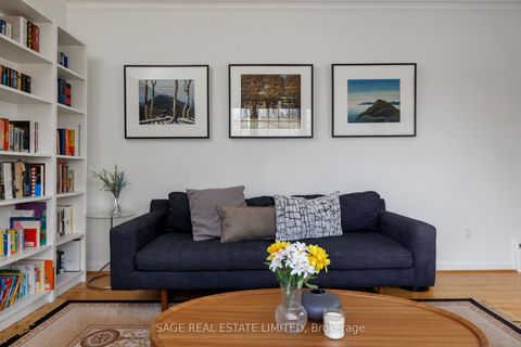 Photo 7 at 45 Grantbrook Street, Newtonbrook West, Toronto