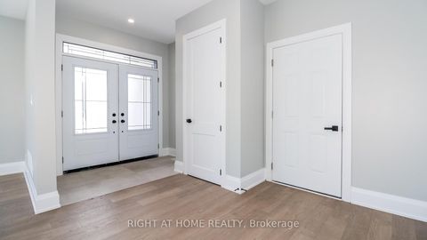 Photo 1 at 1012 Ferrier Avenue, Lefroy, Innisfil