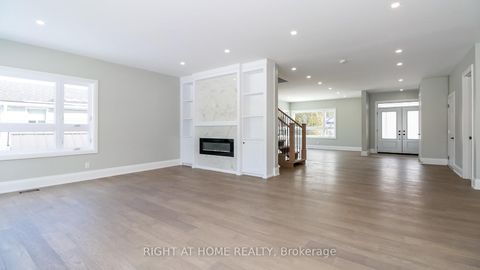 Photo 4 at 1012 Ferrier Avenue, Lefroy, Innisfil