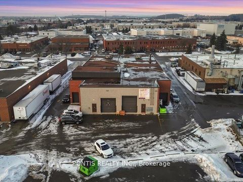 Photo 6 at 7 BRADWICK Drive, Concord, Vaughan