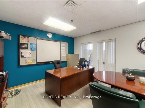 Photo 23 at 7 BRADWICK Drive, Concord, Vaughan