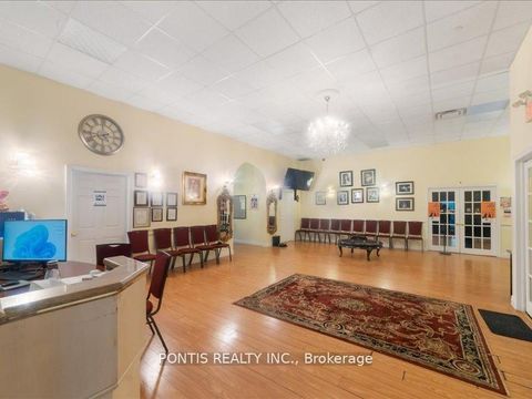 Photo 25 at 7 BRADWICK Drive, Concord, Vaughan