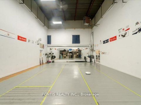 Photo 29 at 7 BRADWICK Drive, Concord, Vaughan