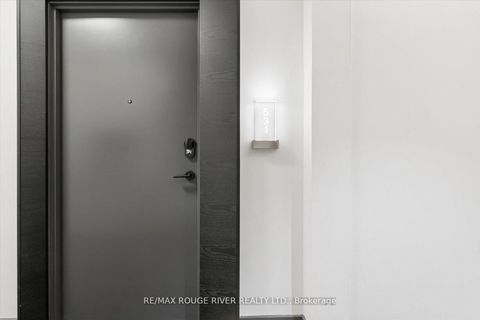 Photo 5 at 531 - 60 Princess Street, Waterfront Communities C8, Toronto