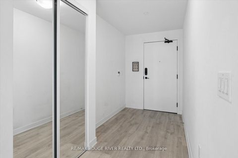 Photo 7 at 531 - 60 Princess Street, Waterfront Communities C8, Toronto