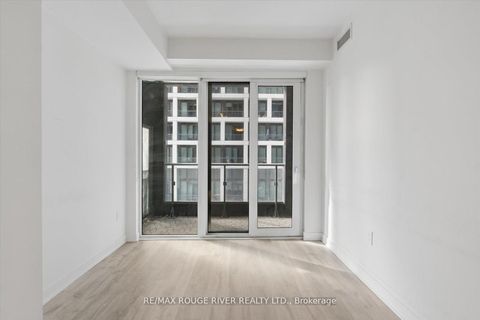 Photo 14 at 531 - 60 Princess Street, Waterfront Communities C8, Toronto