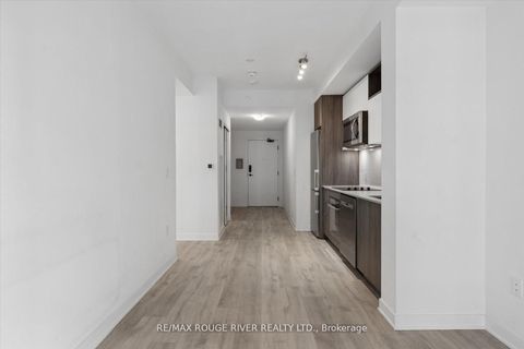 Photo 17 at 531 - 60 Princess Street, Waterfront Communities C8, Toronto