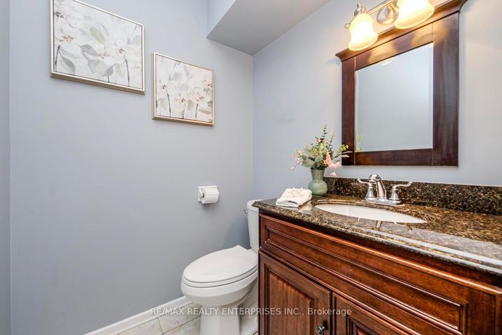 Photo 7 at 186 - 2170 Bromsgrove Road, Clarkson, Mississauga