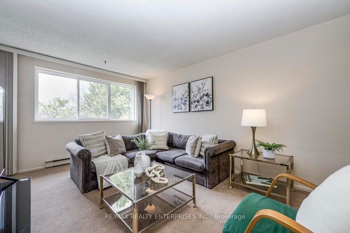 Photo 8 at 186 - 2170 Bromsgrove Road, Clarkson, Mississauga