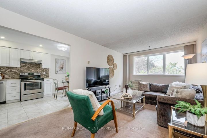 Photo 10 at 186 - 2170 Bromsgrove Road, Clarkson, Mississauga