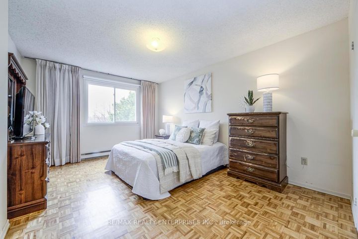 Photo 19 at 186 - 2170 Bromsgrove Road, Clarkson, Mississauga