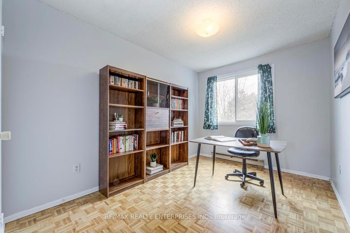 Photo 24 at 186 - 2170 Bromsgrove Road, Clarkson, Mississauga