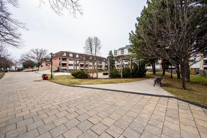 Photo 28 at 186 - 2170 Bromsgrove Road, Clarkson, Mississauga