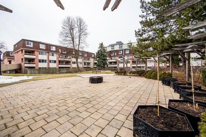 Photo 29 at 186 - 2170 Bromsgrove Road, Clarkson, Mississauga