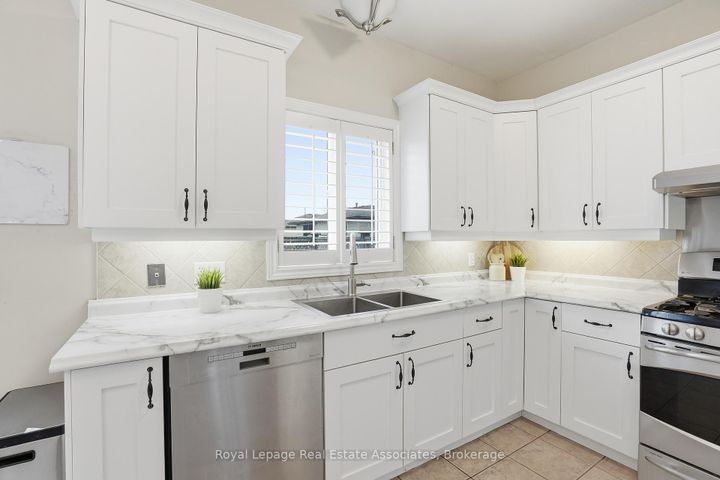 Photo 12 at 486 Delaney Court, Shoreacres, Burlington