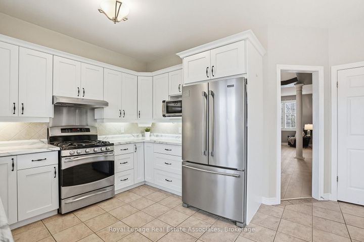 Photo 14 at 486 Delaney Court, Shoreacres, Burlington