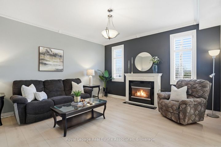 Photo 17 at 486 Delaney Court, Shoreacres, Burlington