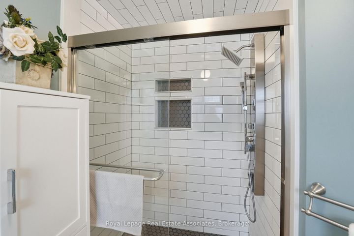 Photo 28 at 486 Delaney Court, Shoreacres, Burlington