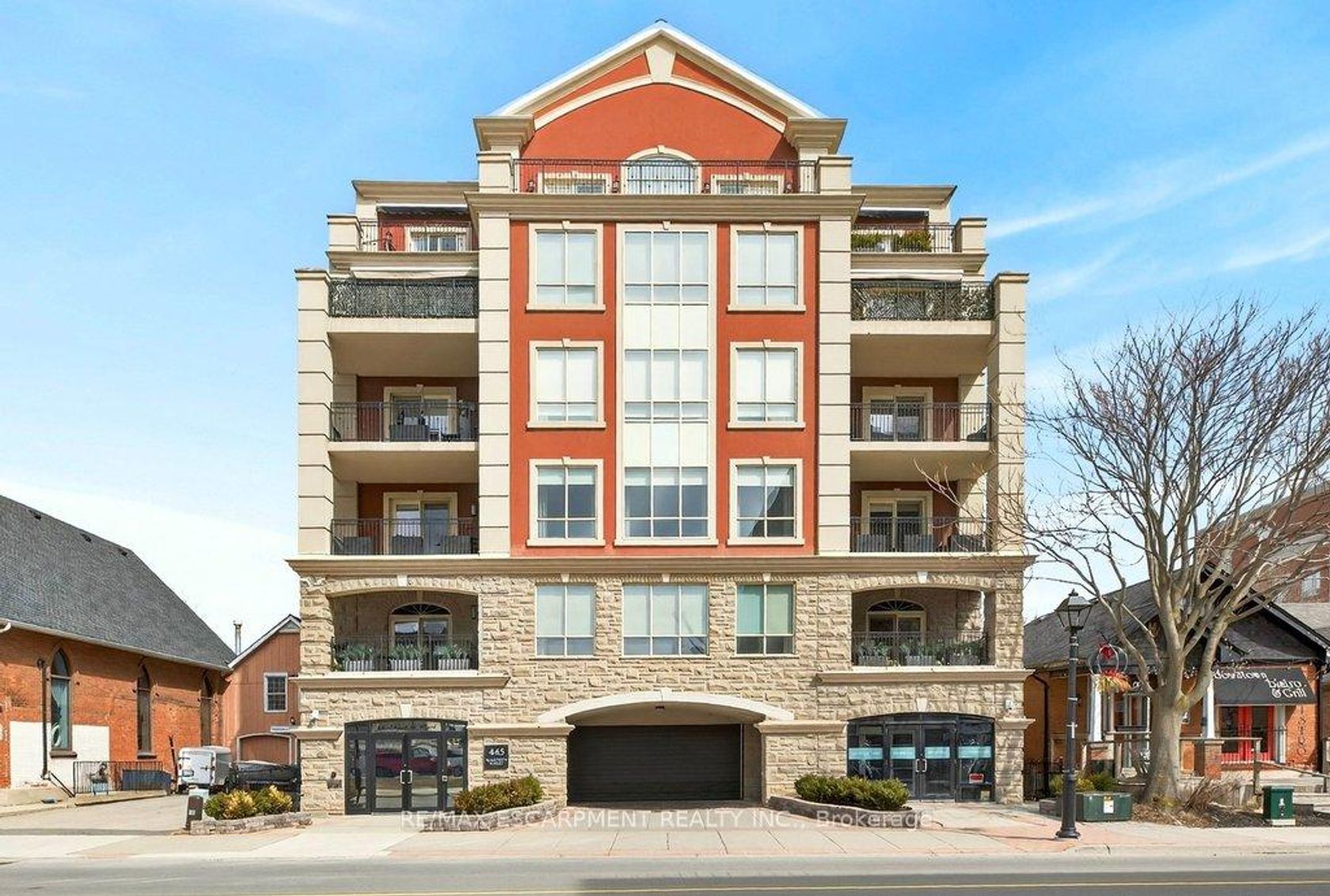 201 - 445 Elizabeth Street, Brant, Burlington 