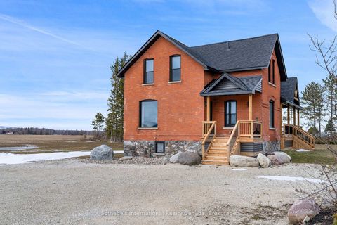 Photo 6 at 1952 Nottawasaga Concession 6, Rural Clearview, Clearview