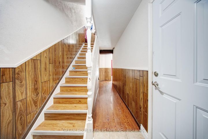 Photo 32 at 2 - 1655 Geta Circle, Village East, Pickering