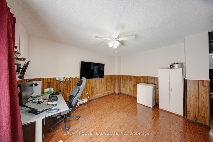 Photo 34 at 2 - 1655 Geta Circle, Village East, Pickering