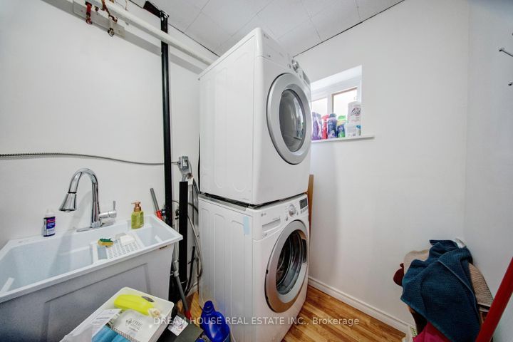 Photo 35 at 2 - 1655 Geta Circle, Village East, Pickering