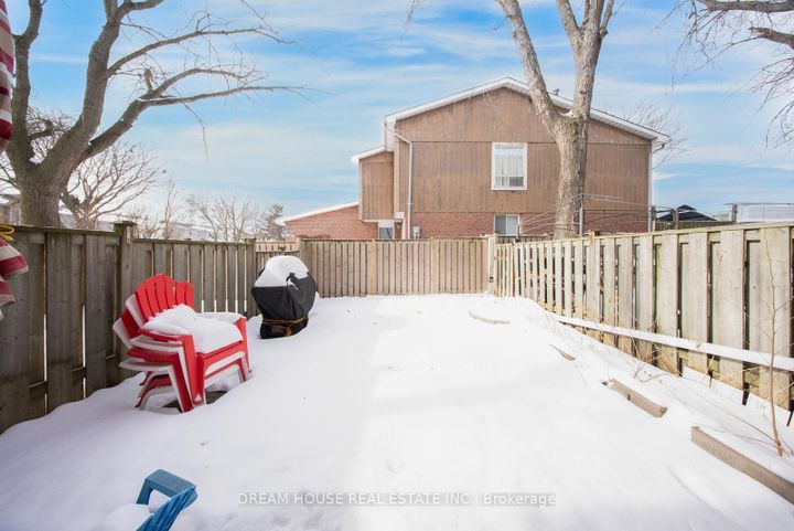 Photo 36 at 2 - 1655 Geta Circle, Village East, Pickering