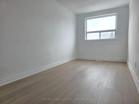 Photo 1 at 1346 Kennedy Road, Dorset Park, Toronto