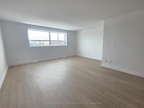 Photo 8 at 1346 Kennedy Road, Dorset Park, Toronto