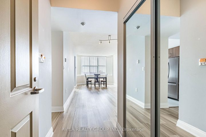 Photo 6 at 409 - 2199 Sixth Line, RO River Oaks, Oakville