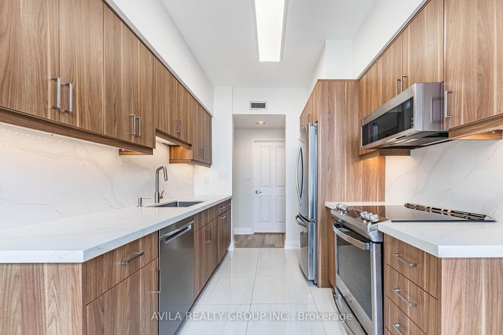 Photo 10 at 409 - 2199 Sixth Line, RO River Oaks, Oakville