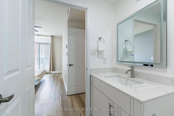 Photo 27 at 409 - 2199 Sixth Line, RO River Oaks, Oakville