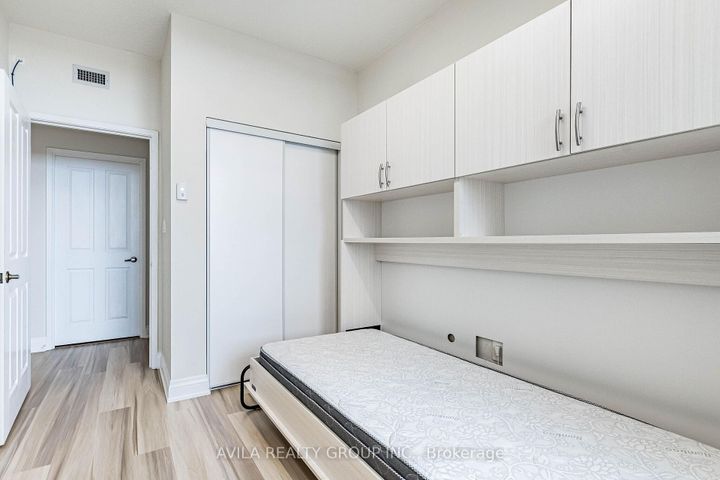 Photo 29 at 409 - 2199 Sixth Line, RO River Oaks, Oakville